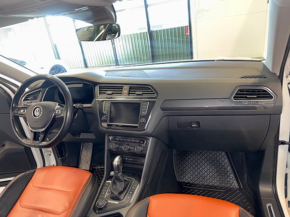 Volkswagen Tiguan 15 of 21