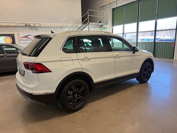 Volkswagen Tiguan 7 of 21