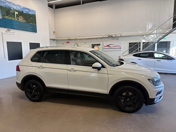 Volkswagen Tiguan 5 of 5