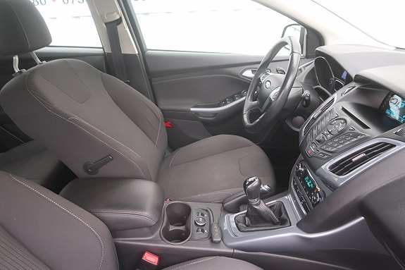 Ford Focus 7 of 23
