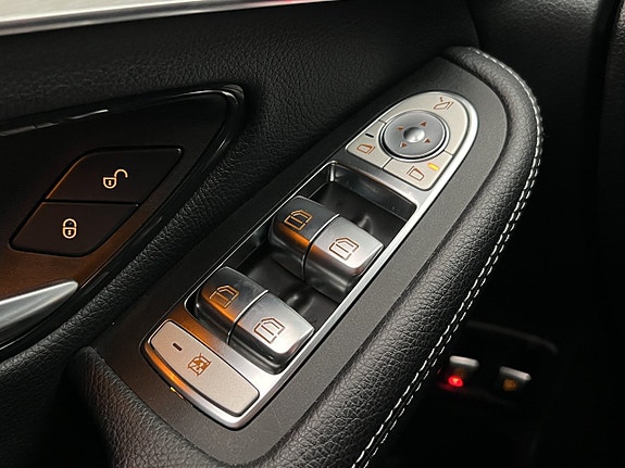 Mercedes-Benz GLC220 d 23 of 28