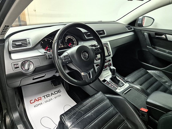 Volkswagen Passat Alltrack 14 of 26