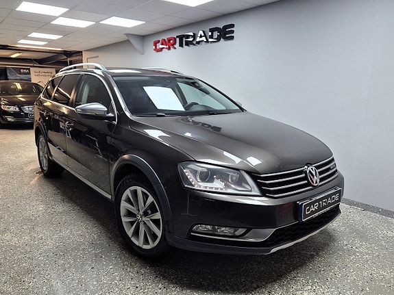 Volkswagen Passat Alltrack 3 of 5