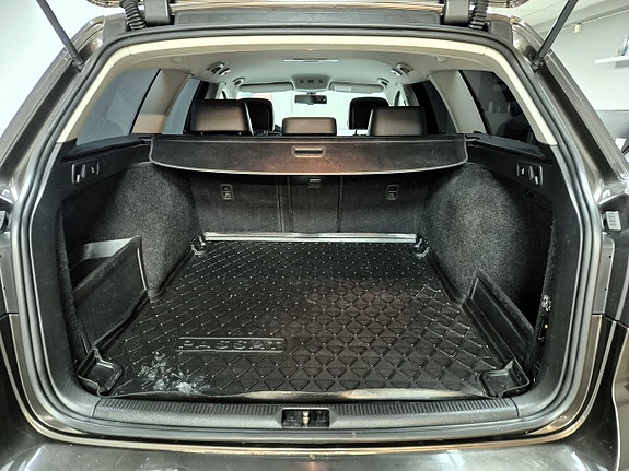 Volkswagen Passat Alltrack 7 of 26