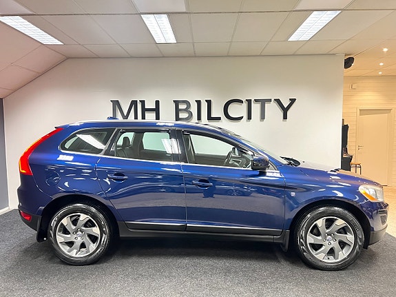 Volvo XC60 3 of 11