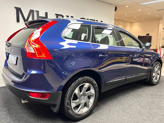Volvo XC60 5 of 11
