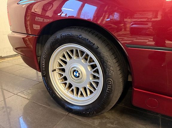 BMW 850i 15 of 28