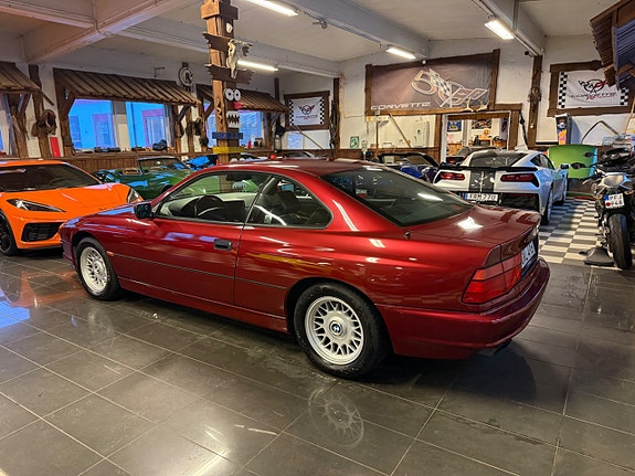 BMW 850i 7 of 28