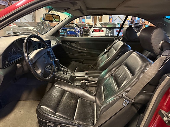 BMW 850i 18 of 28