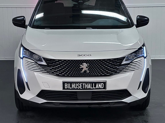 Peugeot 3008 3 of 5