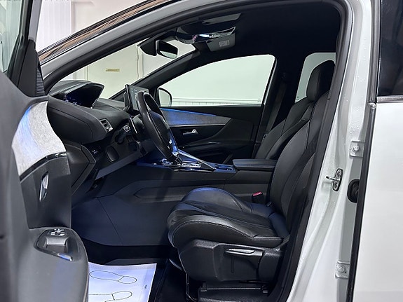 Peugeot 3008 13 of 24
