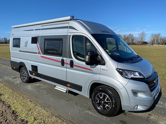 Rapido V 68 Scandinavian Exlusive 160hk/ Långbäddar/ Dieselpanna/ Golvvärme/ Solceller