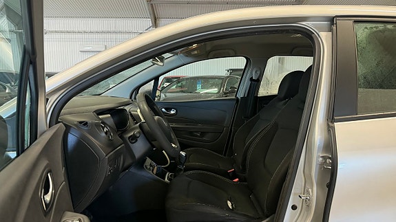 Renault Captur 12 of 21