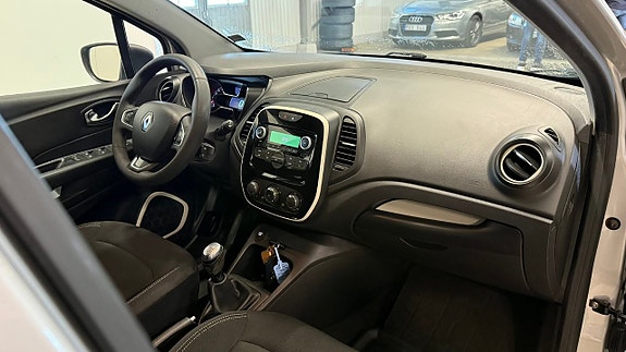 Renault Captur 14 of 21
