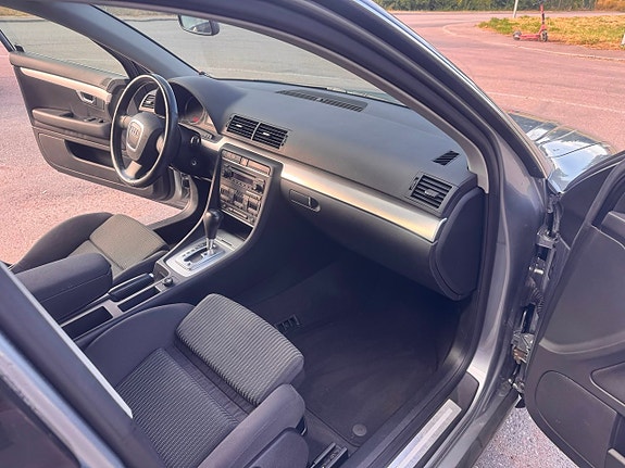 Audi A4 12 of 18