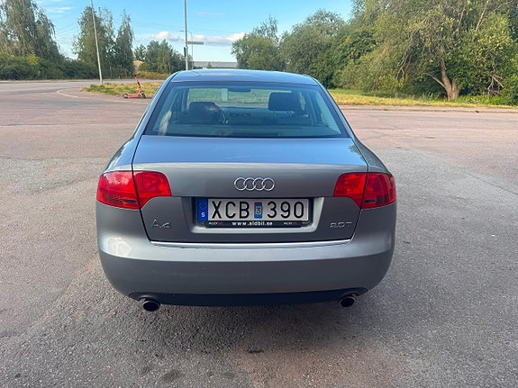 Audi A4 9 of 18