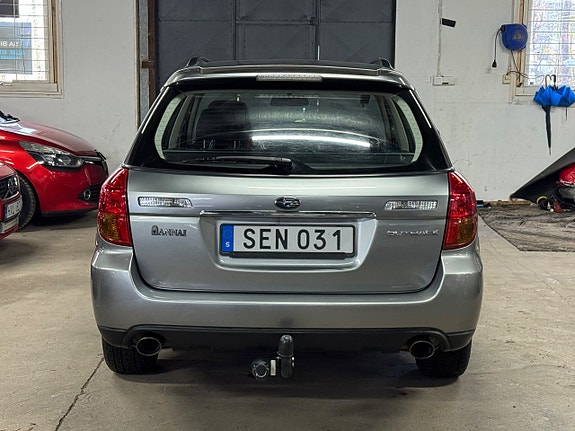 Subaru Outback 5 of 5