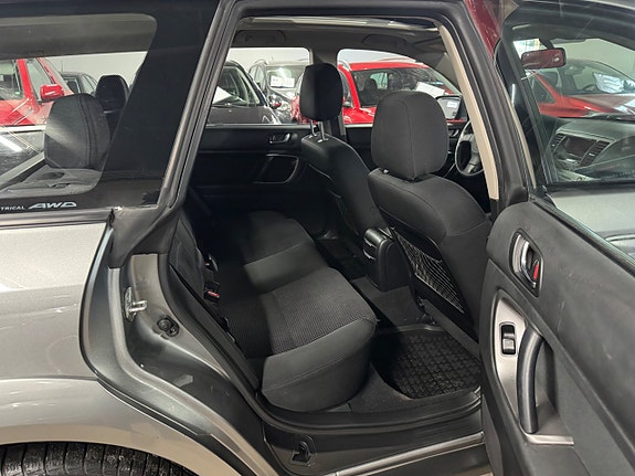 Subaru Outback 11 of 15