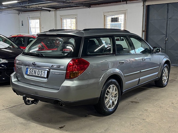 Subaru Outback 6 of 15