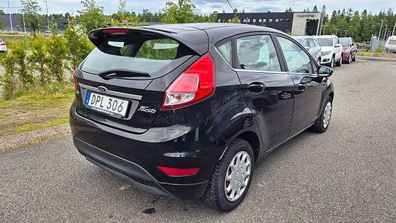 Ford Fiesta 3 of 9