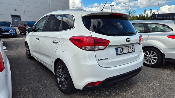 Kia Carens 4 of 5