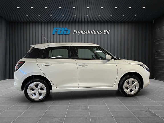 Suzuki Swift 7 of 21