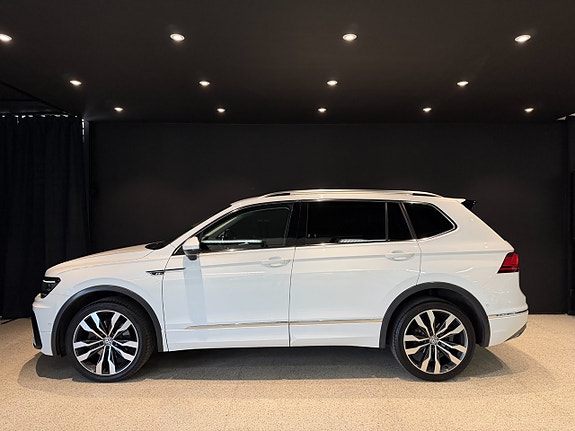Volkswagen Tiguan Allspace 3 of 5