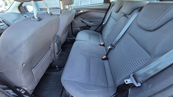 Ford Focus 9 of 10