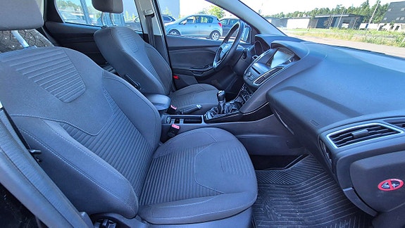 Ford Focus 7 of 10
