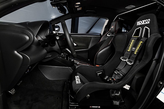 Toyota Yaris 13 of 27