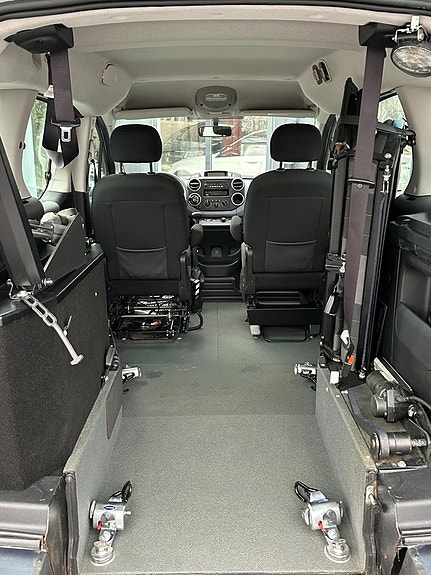 Peugeot Partner Tepee 13 of 28