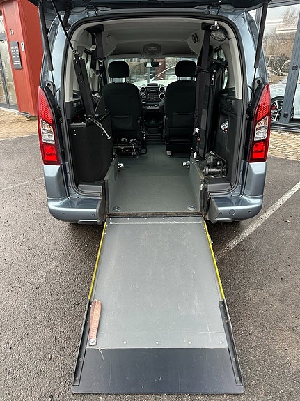 Peugeot Partner Tepee 4 of 5