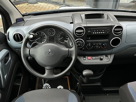 Peugeot Partner Tepee 21 of 28