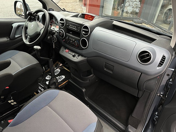 Peugeot Partner Tepee 16 of 28