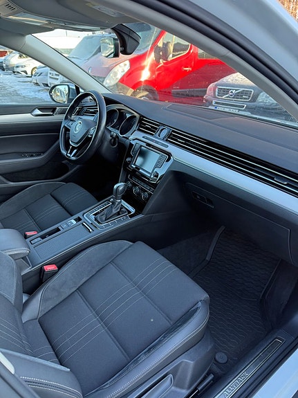 Volkswagen Passat Alltrack 5 of 5