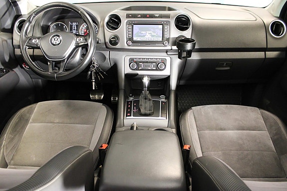 Volkswagen Amarok 11 of 26