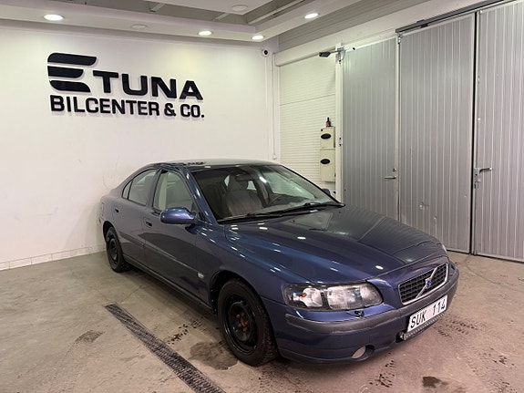 Volvo S60 3 of 5
