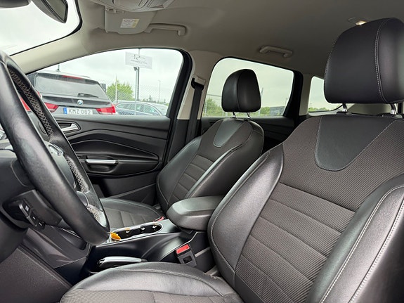 Ford Kuga 18 of 26
