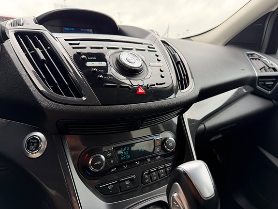 Ford Kuga 23 of 26