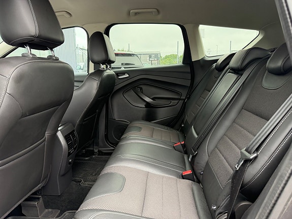 Ford Kuga 22 of 26