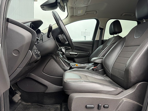 Ford Kuga 19 of 26