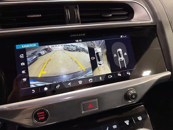 Jaguar I-PACE 12 of 20