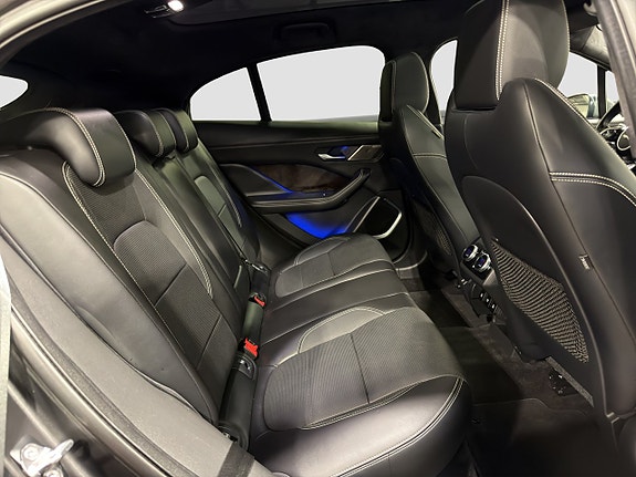 Jaguar I-PACE 14 of 20