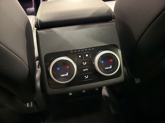 Jaguar I-PACE 17 of 20