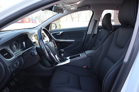Volvo S60 5 of 5