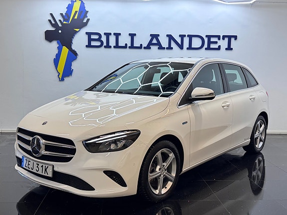 Mercedes-Benz B250 e 2 of 5
