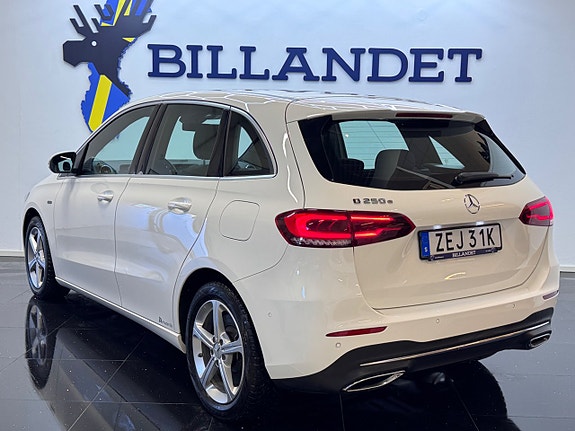 Mercedes-Benz B250 e 5 of 5