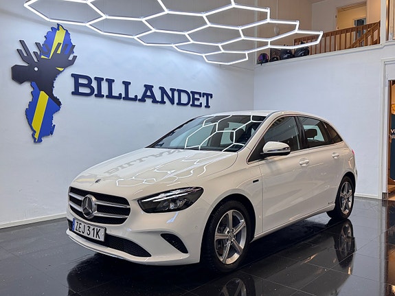 Mercedes-Benz B250 e 8 of 24