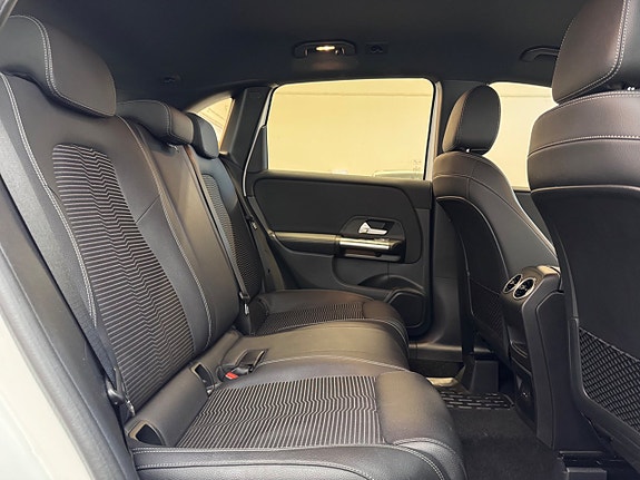 Mercedes-Benz B250 e 16 of 24