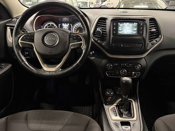 Jeep Cherokee 25 of 27